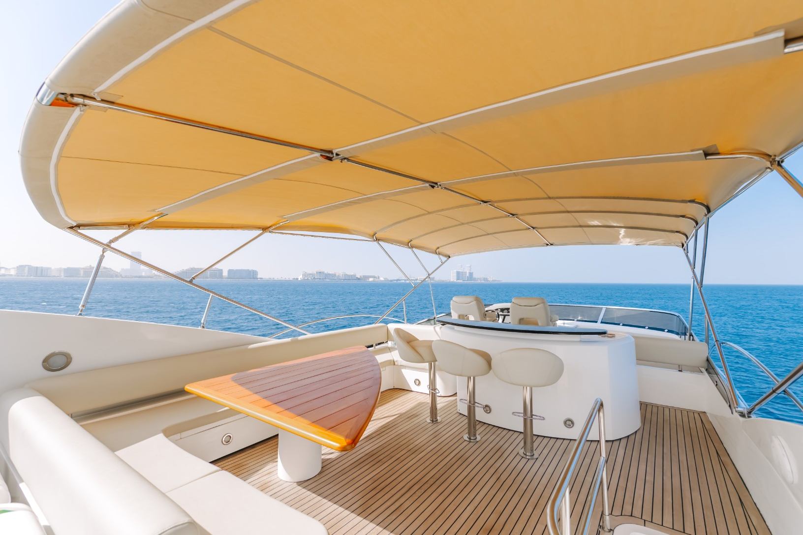 Sunseeker Why Not (82 ft) — image 4