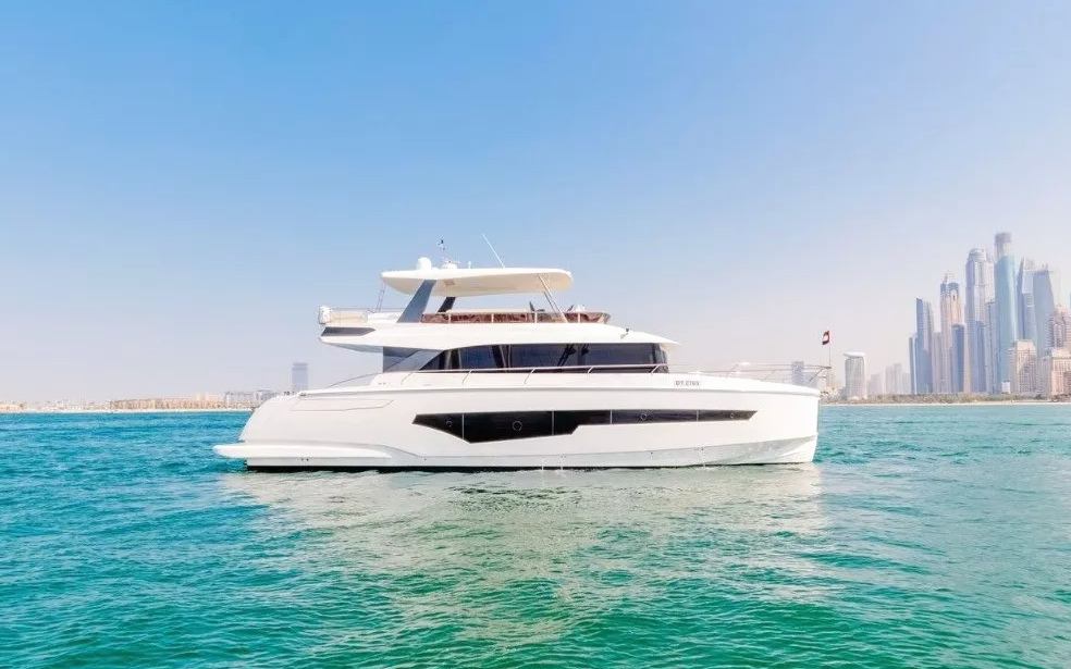 Sky Walker Aura yacht in Dubai