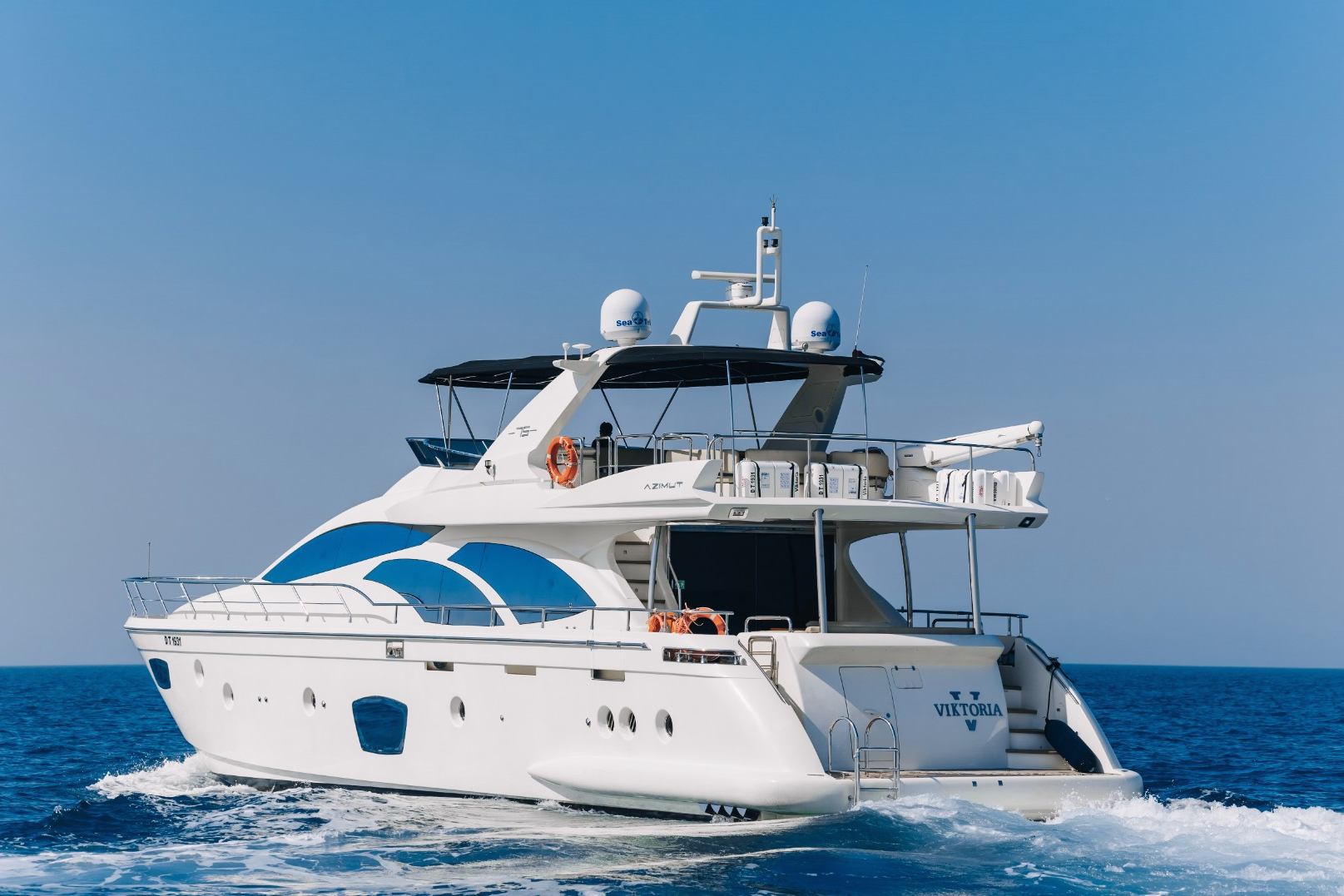 Azimut Viktoria (75 ft) — image 8