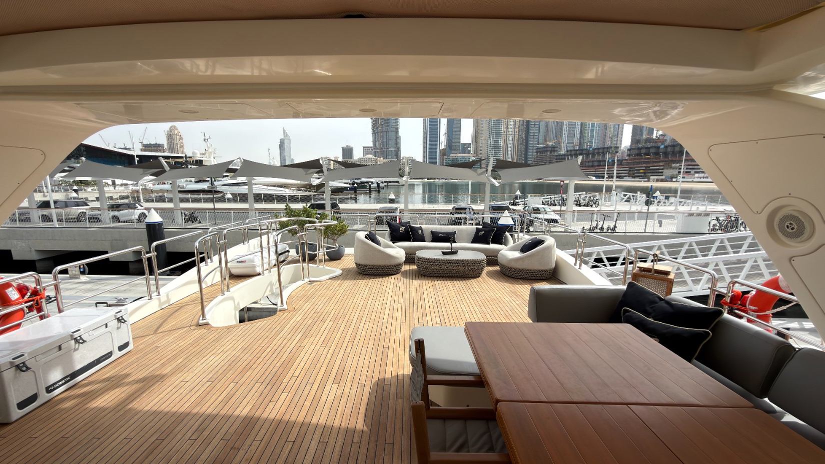 Azimut Satisfaction (88 ft) — image 9