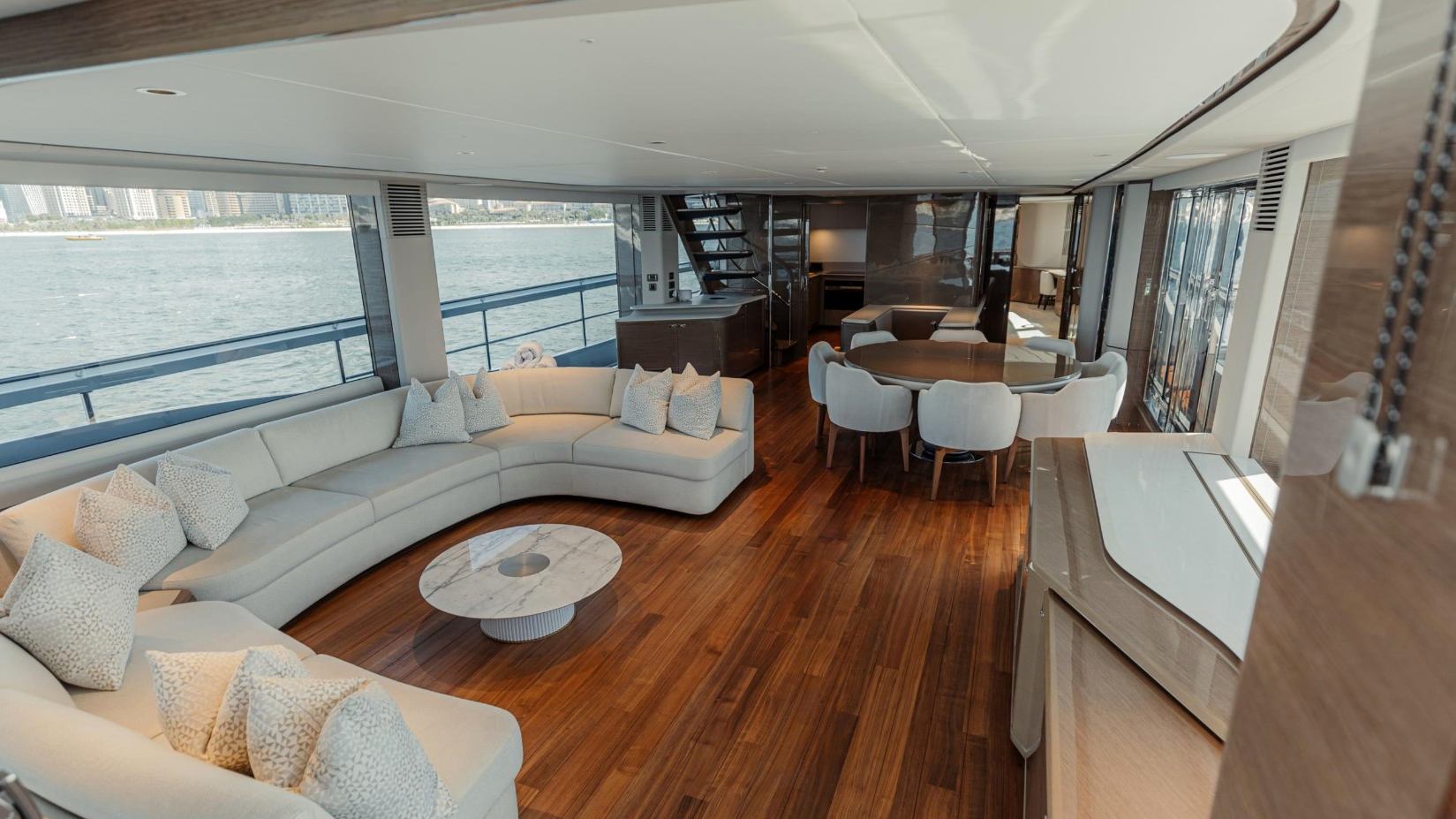 Princess 95X Super-flybridge (95 ft) — image 11