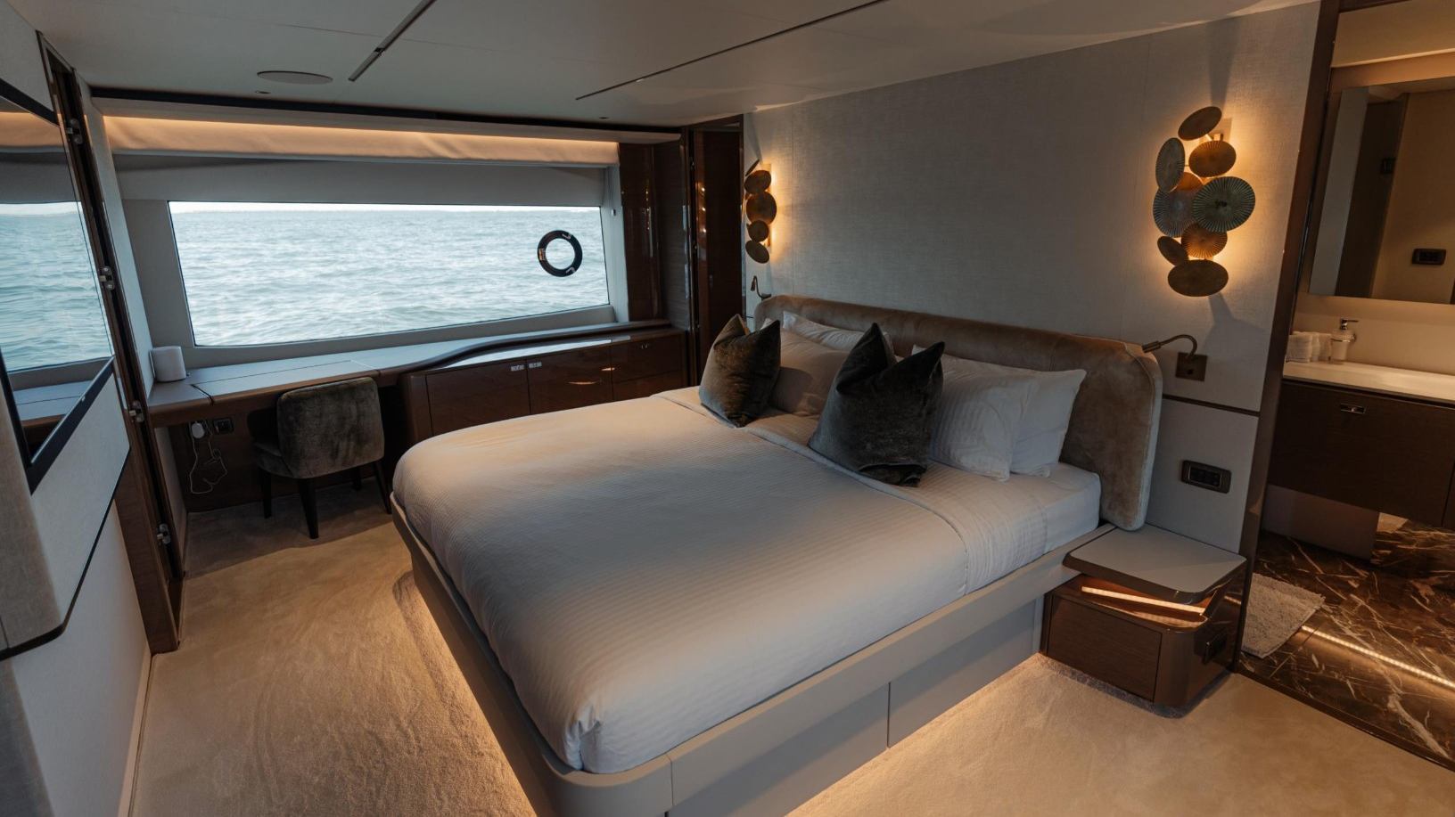 Princess 95X Super-flybridge (95 ft) — image 6