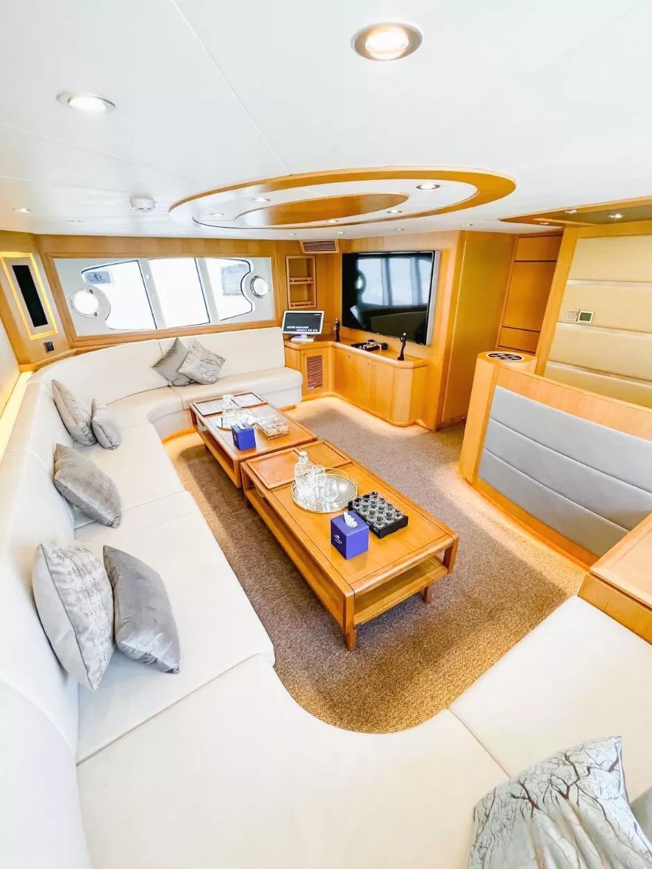 Sky Walker Astra (76 ft) — image 10