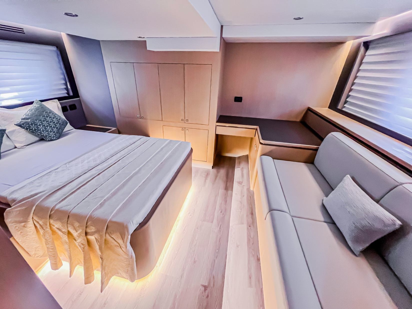 Sky Walker Lee (52 ft) — image 11