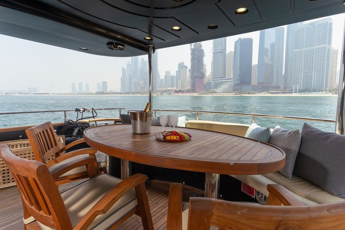 Foto 10: Azimut Anna