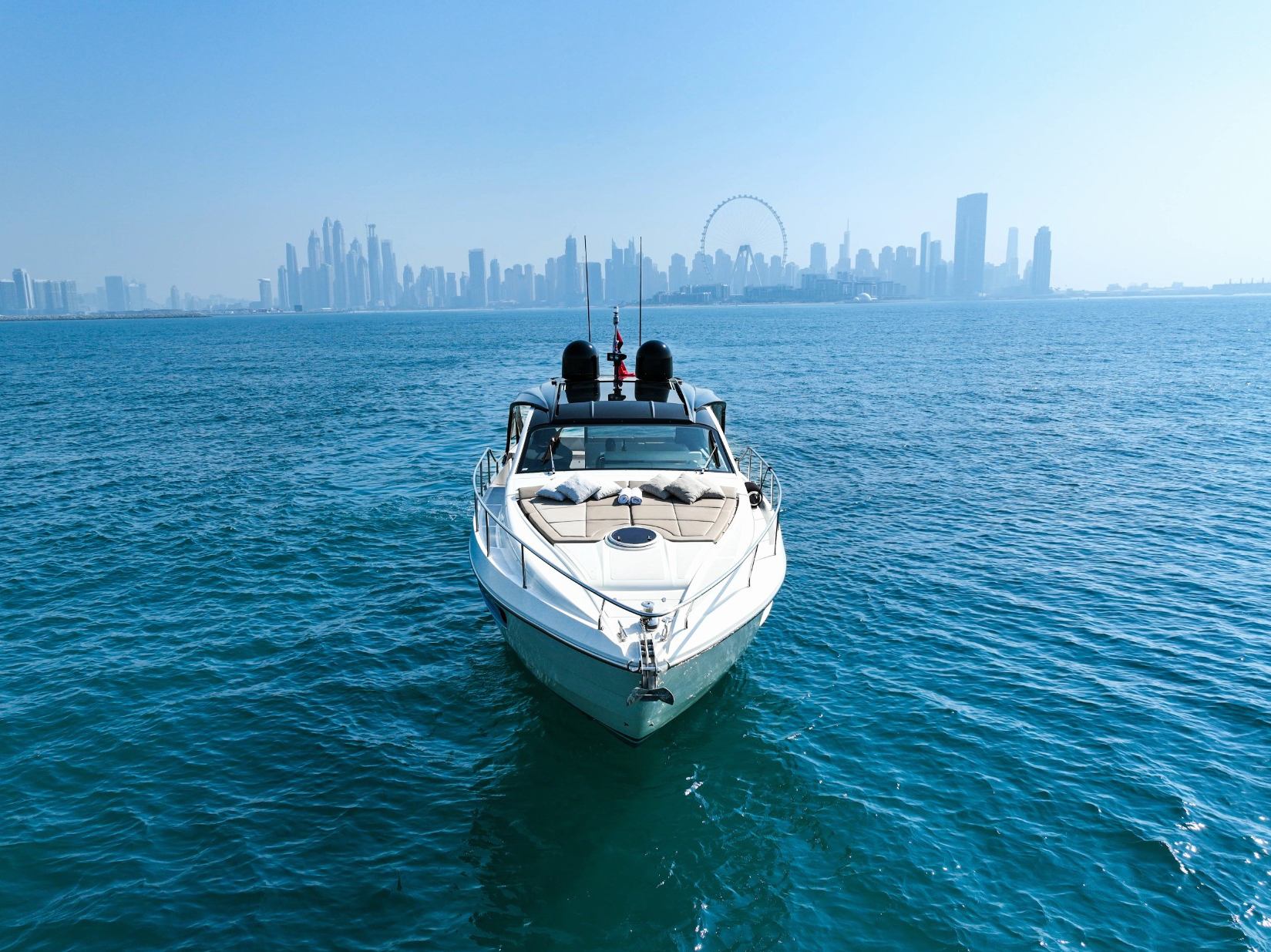 Pershing 5X Pearl White (52 ft) — image 6