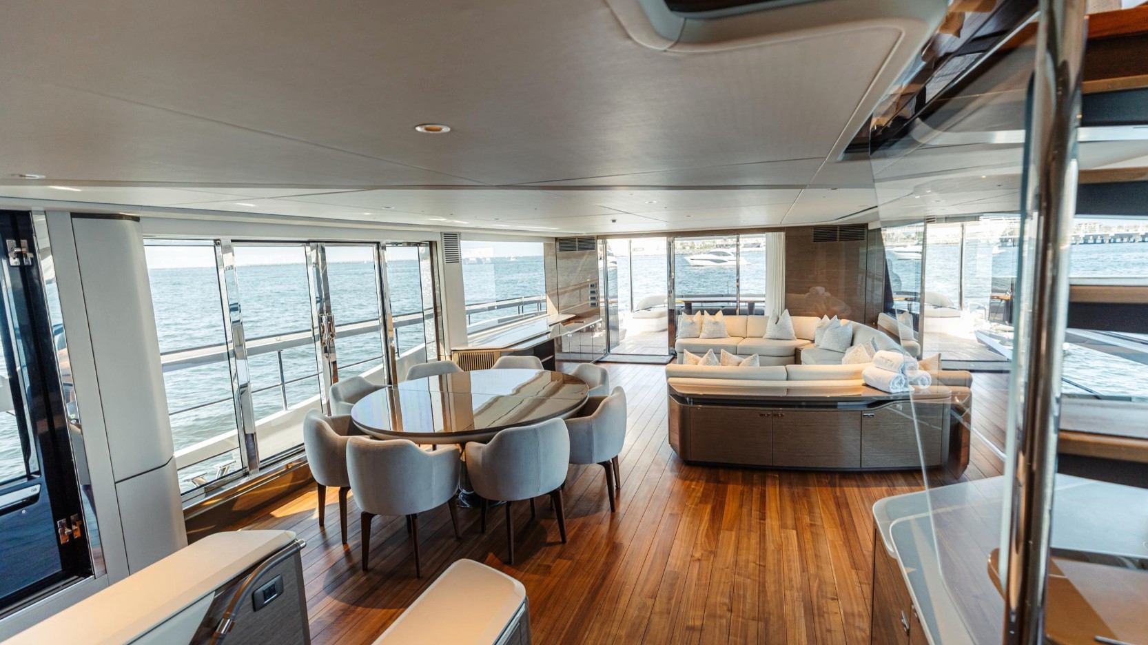 Princess 95X Super-flybridge (95 ft) — image 5