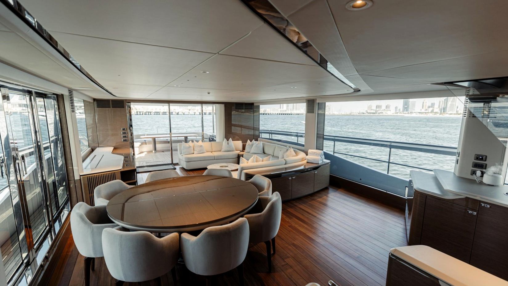 Princess 95X Super-flybridge (95 ft) — image 8