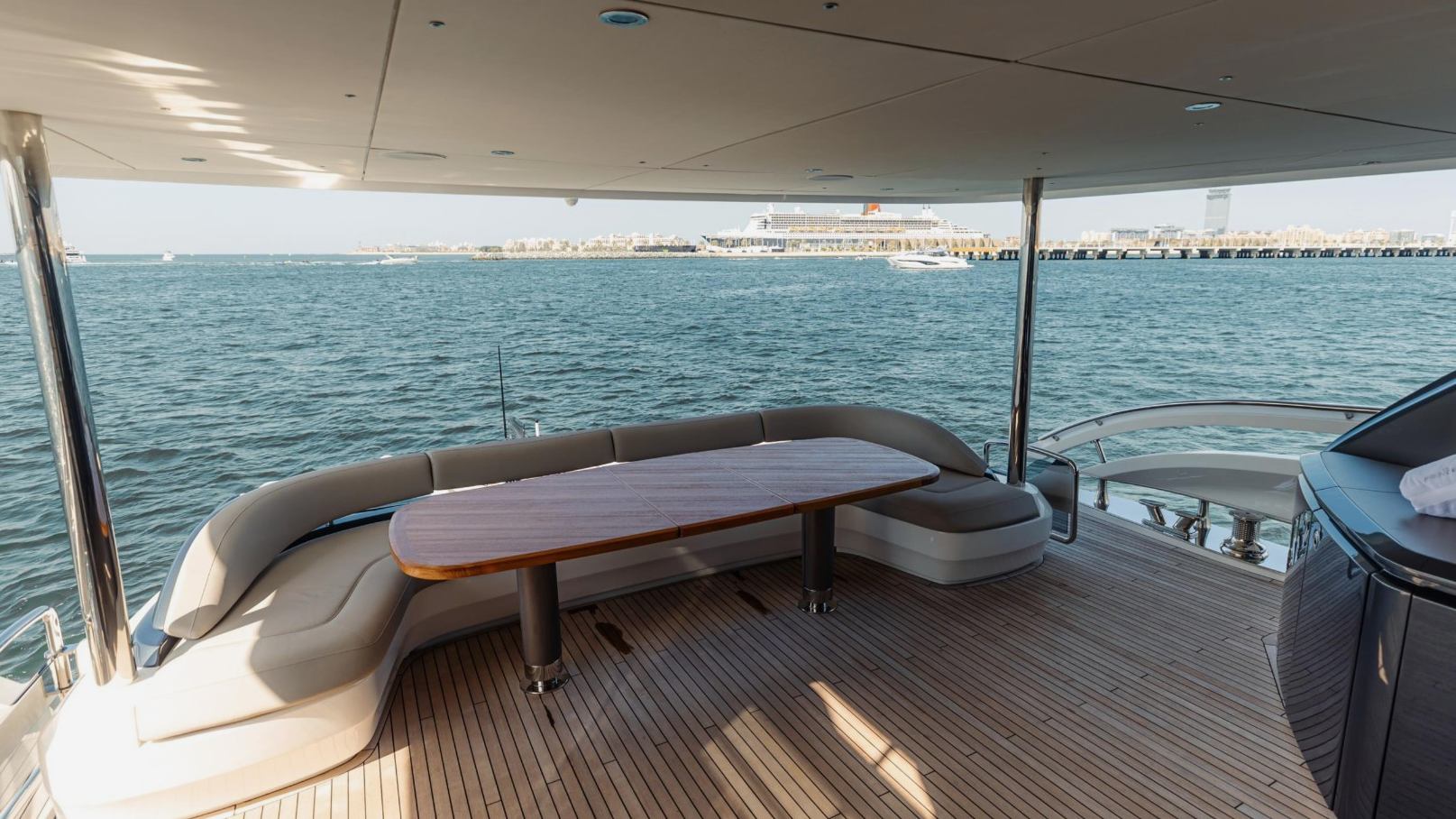 Princess 95X Super-flybridge (95 ft) — image 15