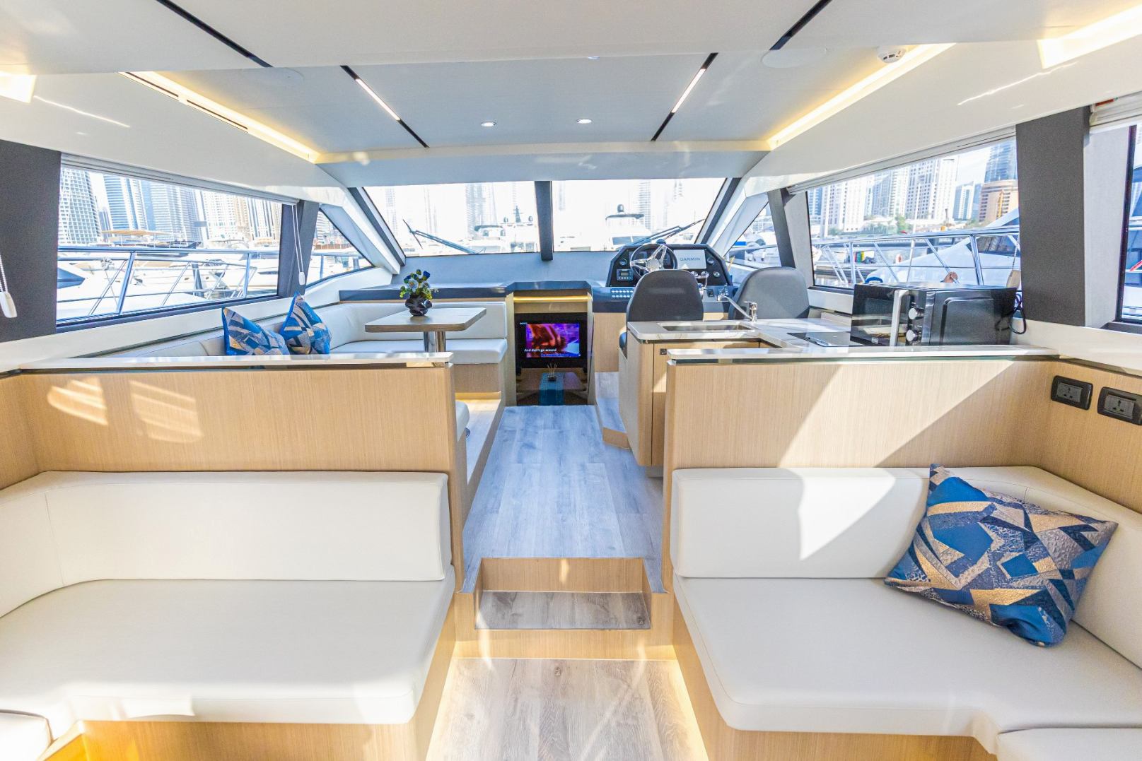 Sky Walker Axa (52 ft) — image 4