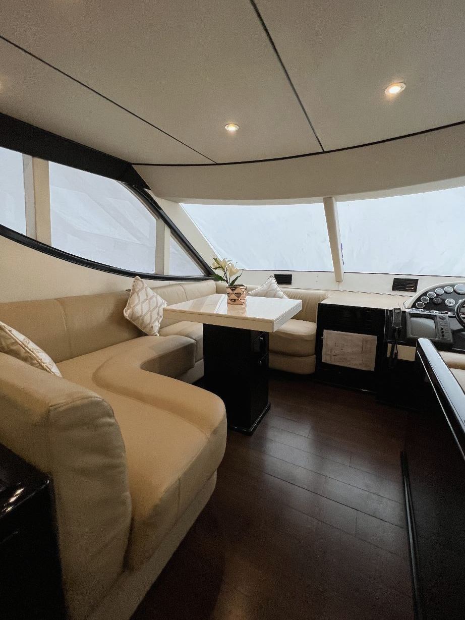 Dubai Marine Tisck (75 ft) — image 7