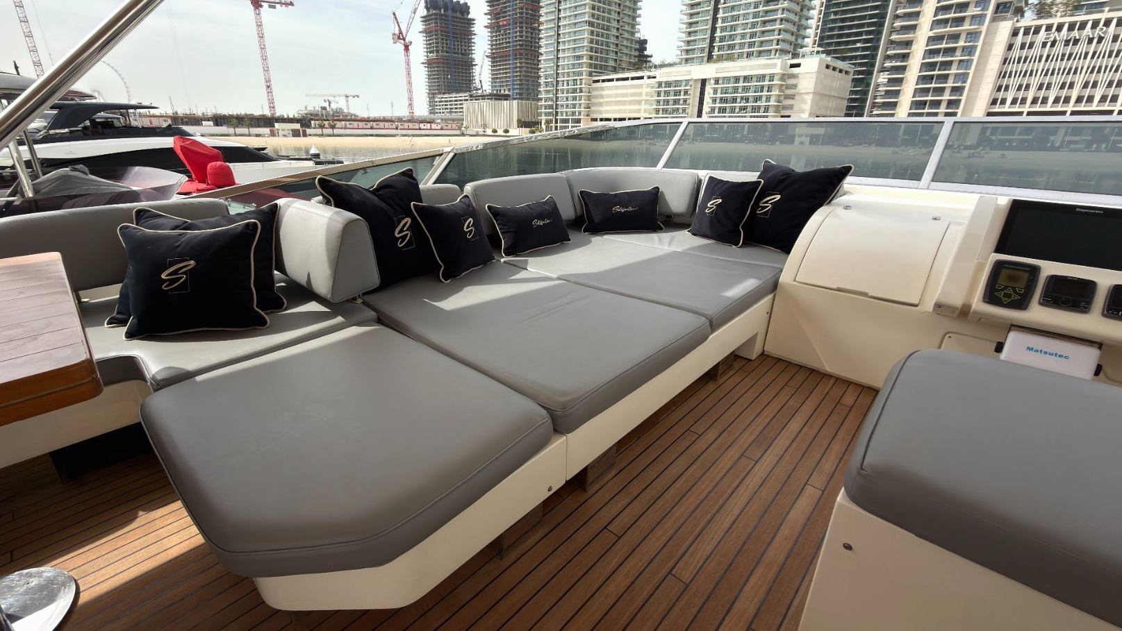Azimut Satisfaction (88 ft) — image 7