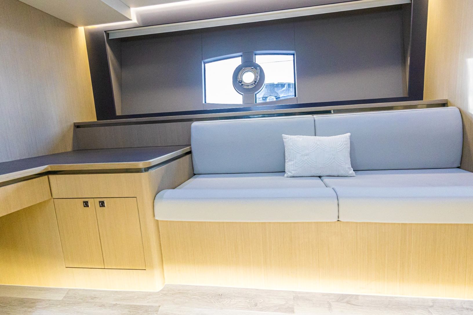 Sky Walker Axa (52 ft) — image 2