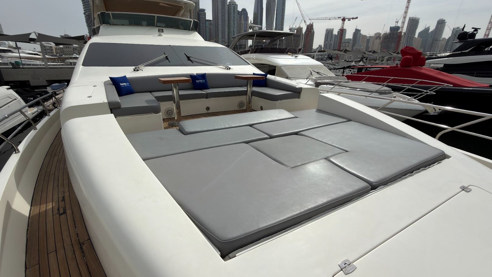 Azimut Satisfaction (88 ft) — image 11
