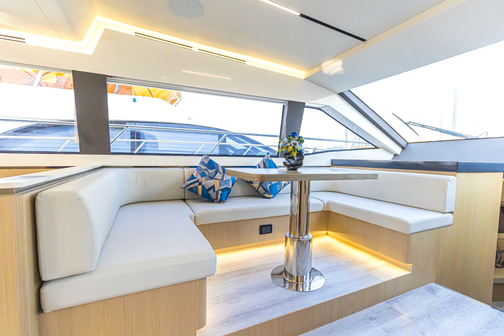 Sky Walker Axa (52 ft) — image 11