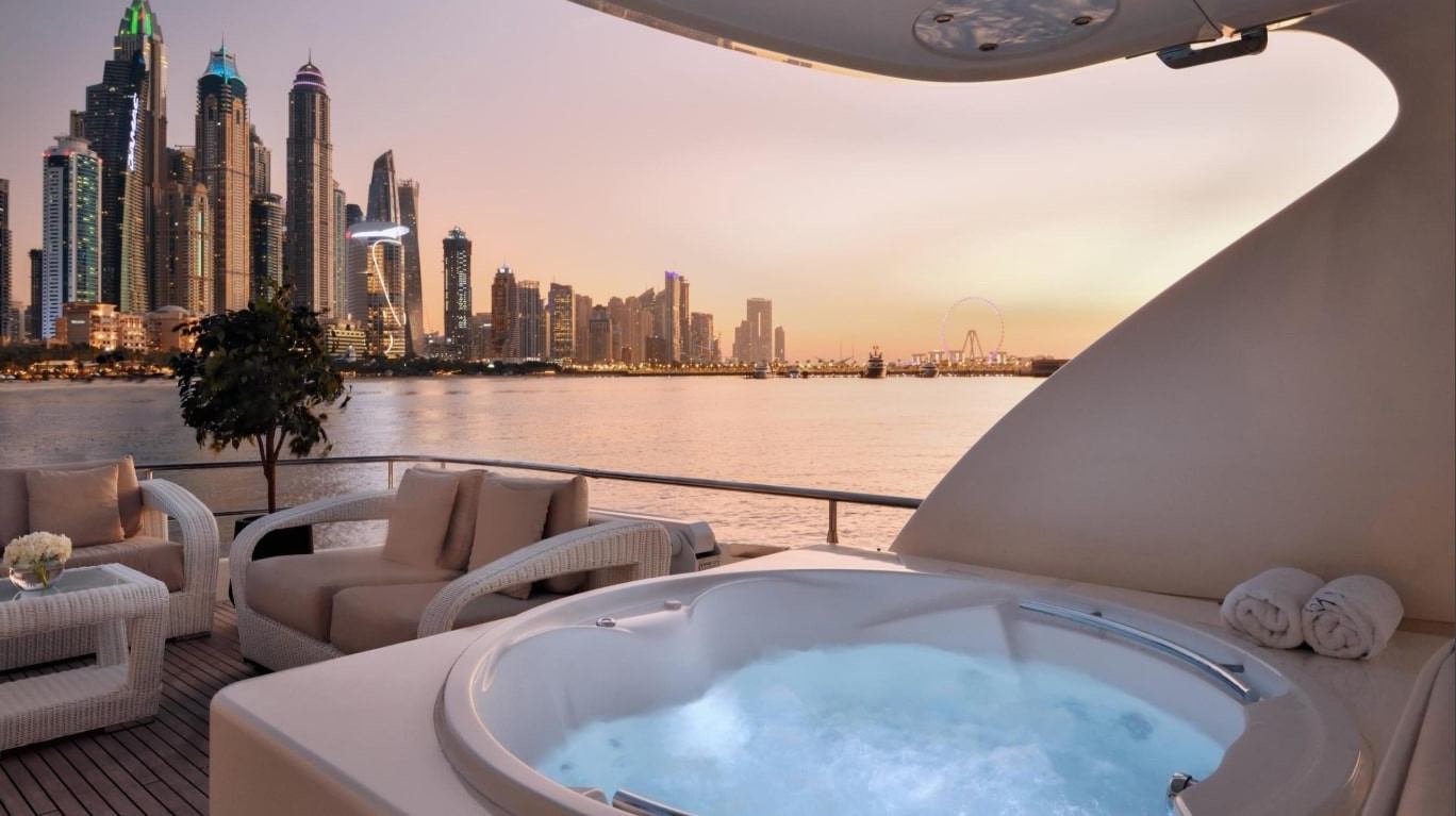 Haigan Jacuzzi (90 ft) — image 3