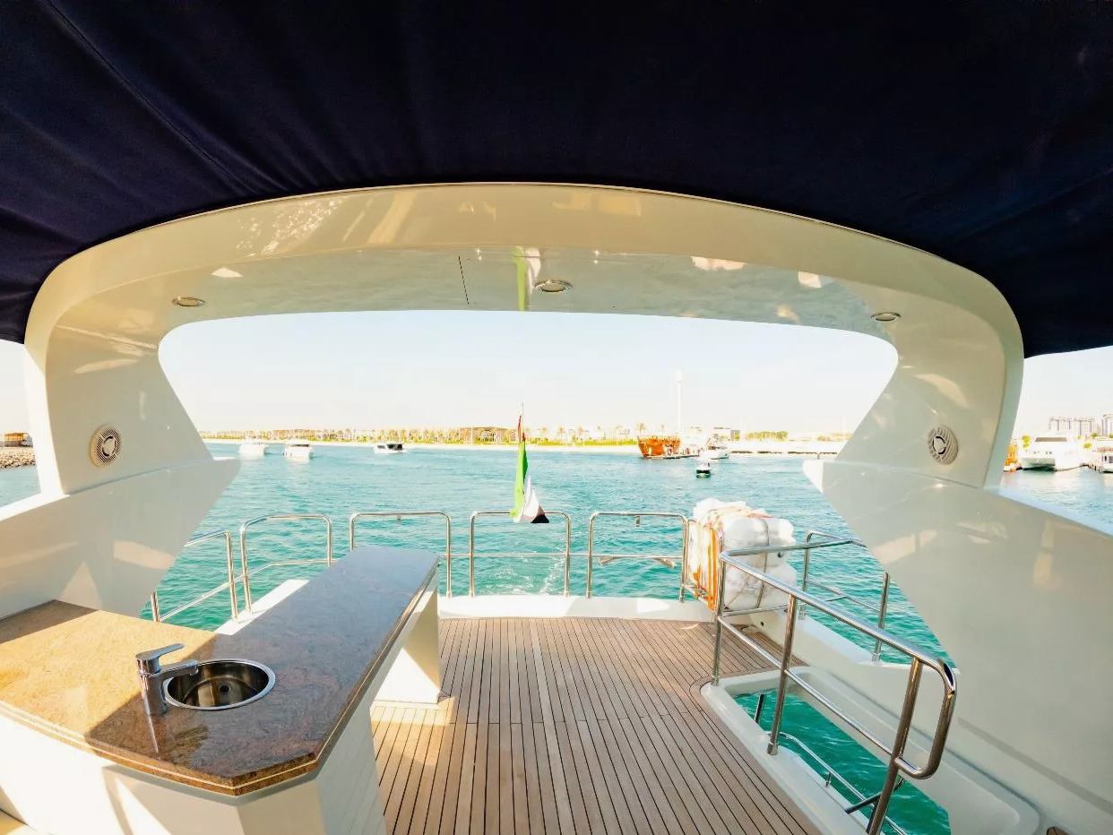 Sky Walker Astra (76 ft) — image 11