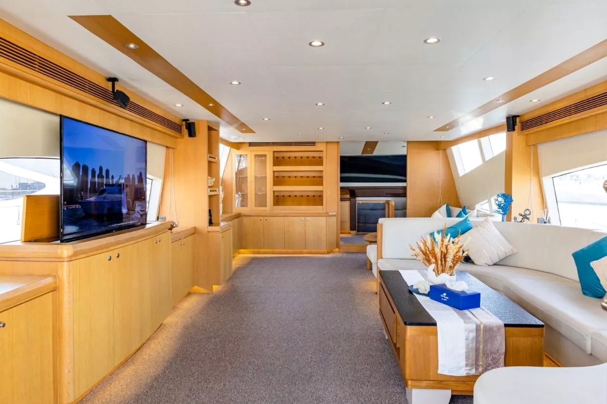 Sky Walker Astra (76 ft) — image 14