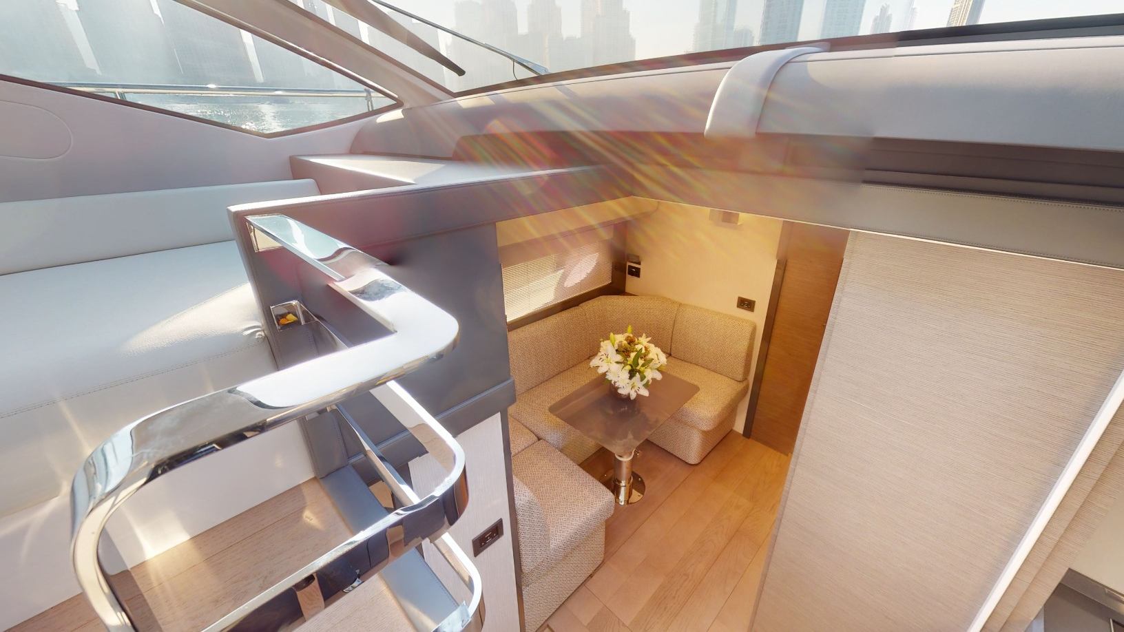 Pershing 5X Pearl White (52 ft) — image 11