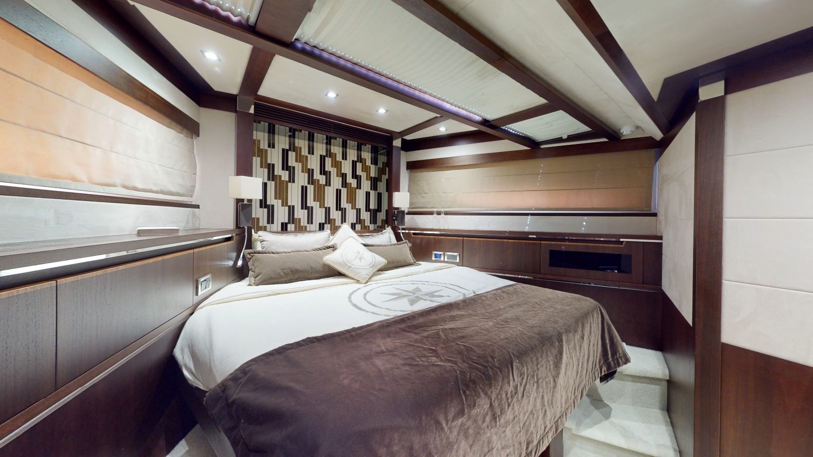 Galeon (78 ft) — image 16