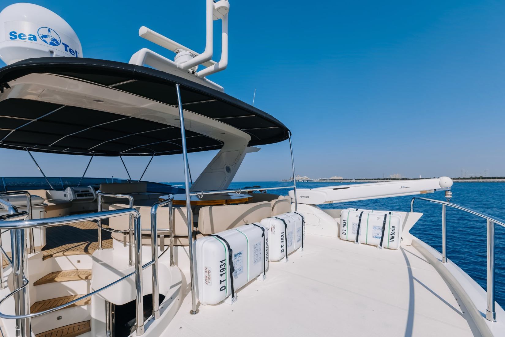Azimut Viktoria (75 ft) — image 5