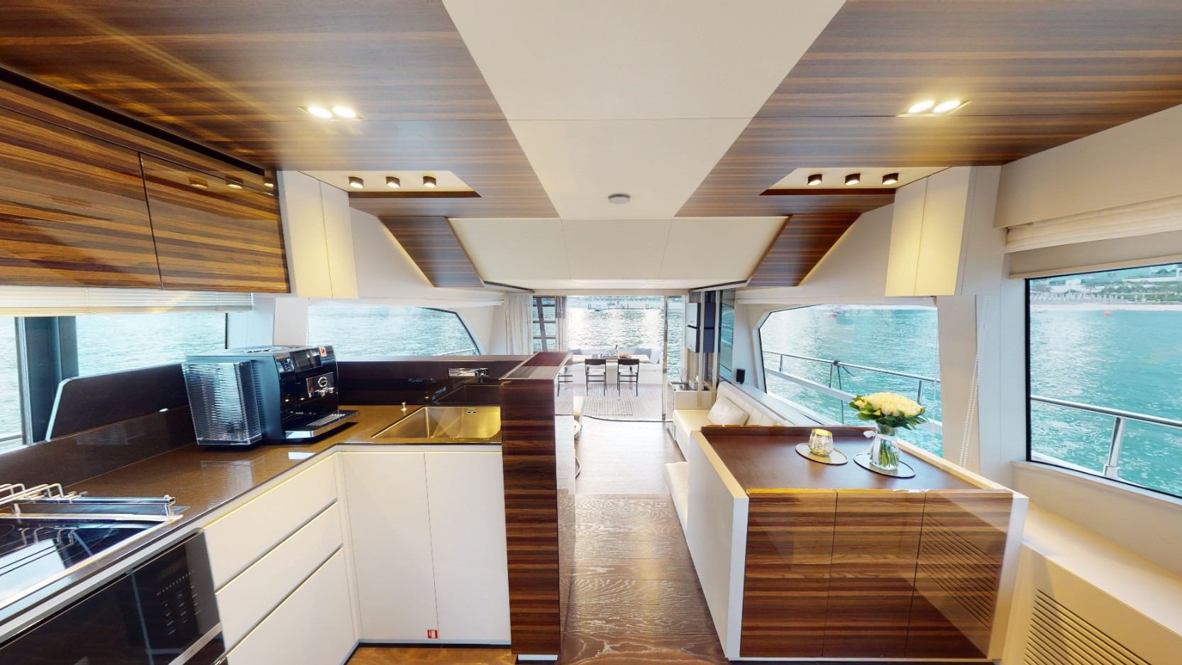 Ferretti 67 ft (67 ft) — image 10