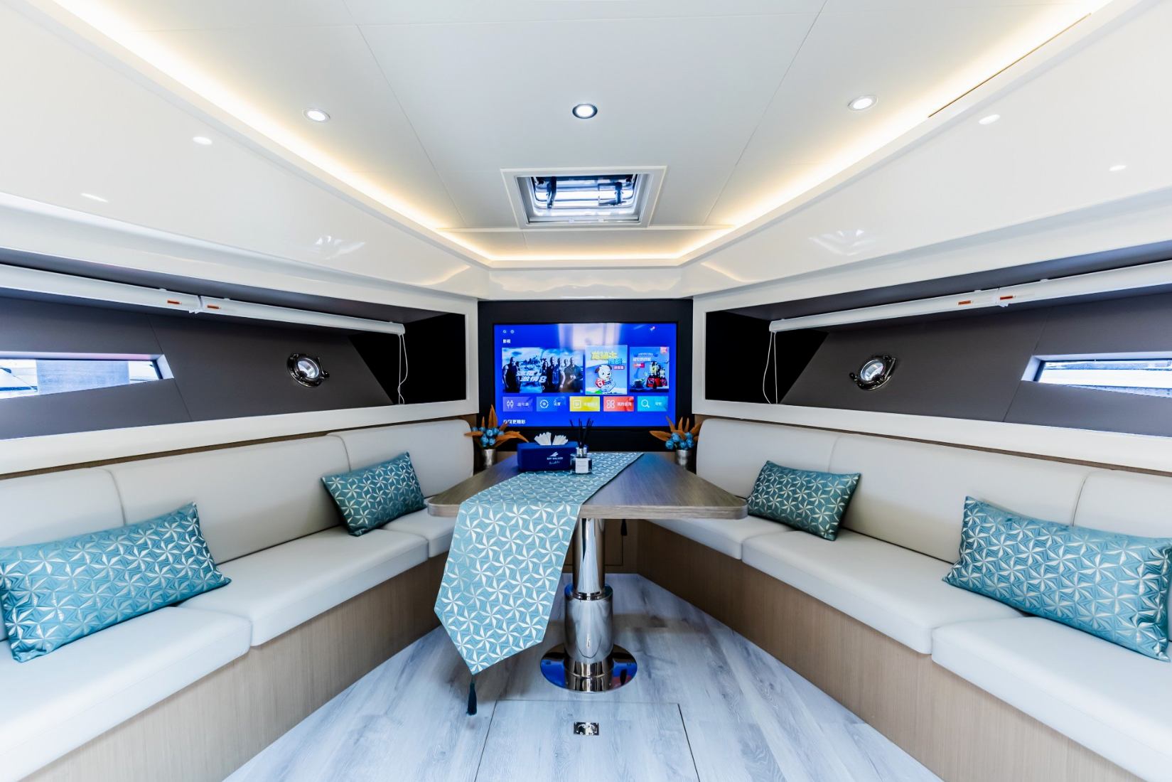 Sky Walker Lee (52 ft) — image 16