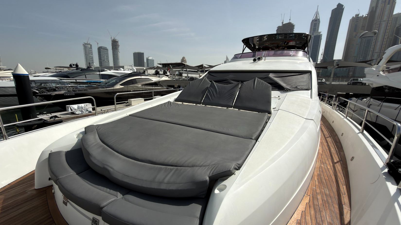 Sunseeker Aarna (90 ft) — image 14